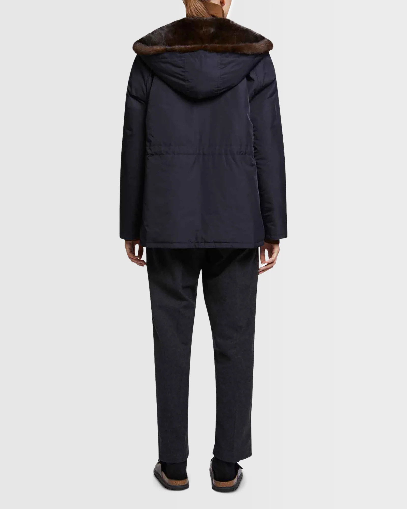Parka à capuche en tissu technique réversible et fourrure de vison - Image 4