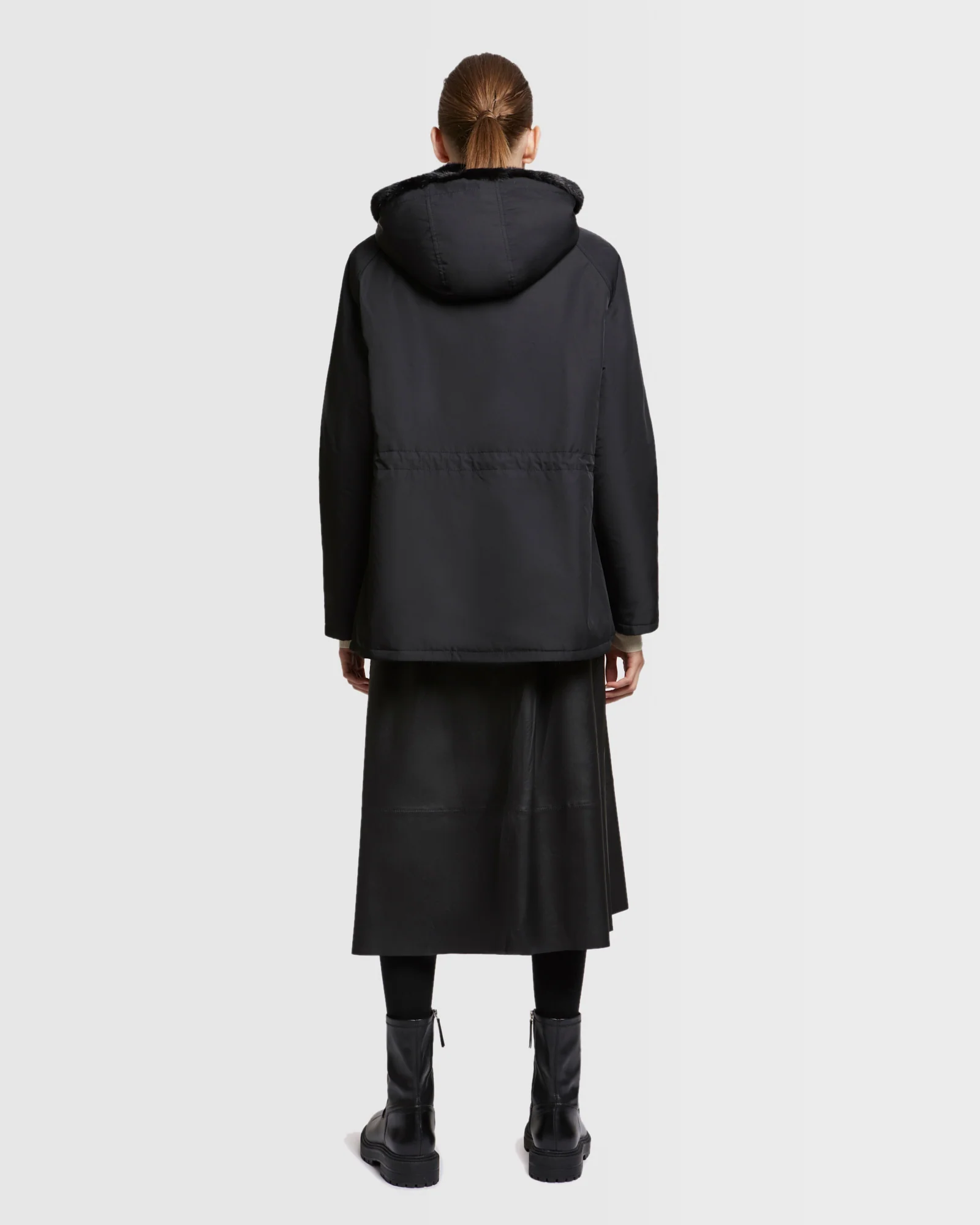 Parka à capuche en tissu technique réversible et fourrure de vison - Image 3