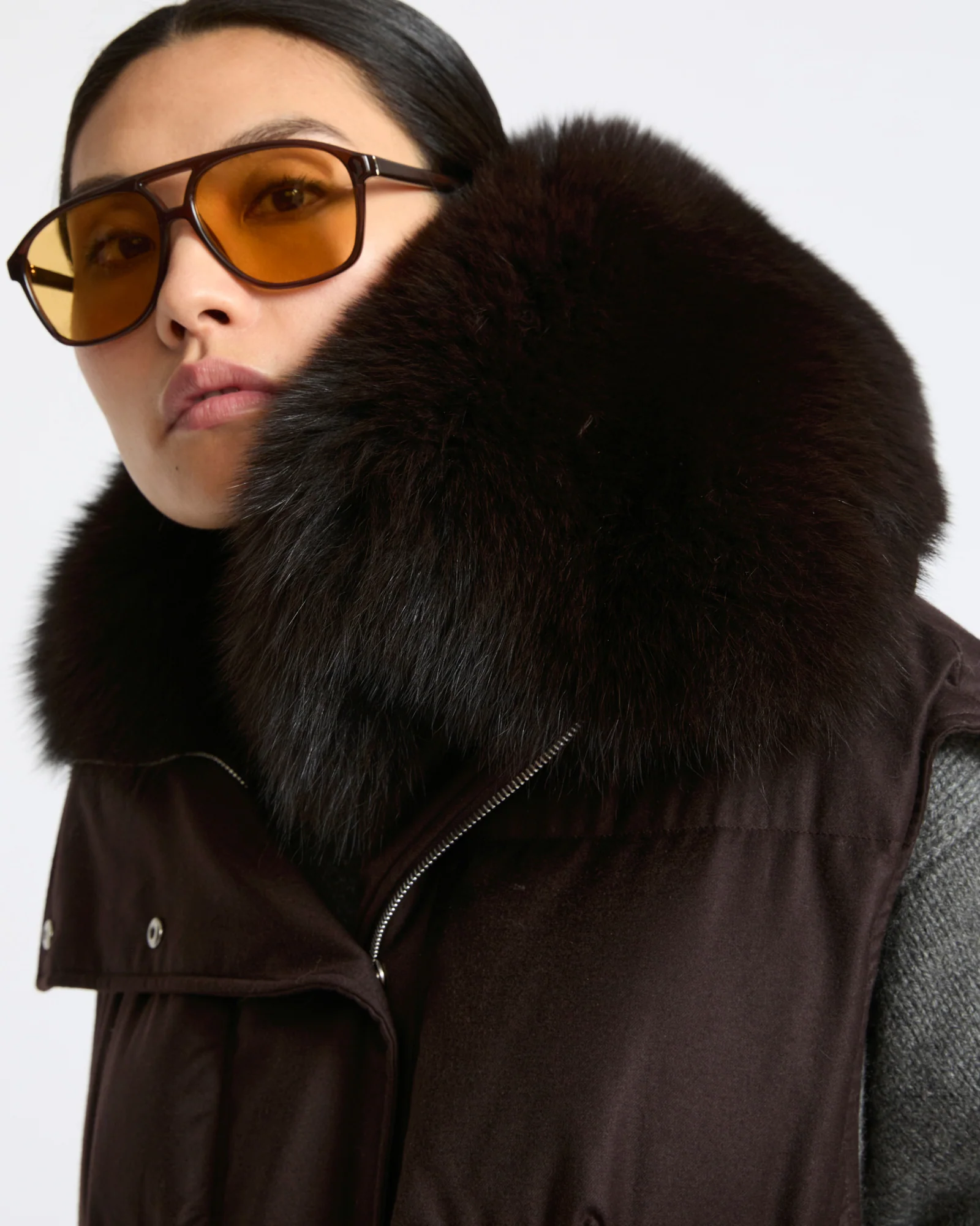 Gilet en flanelle avec col en fourrure de renard - Image 3