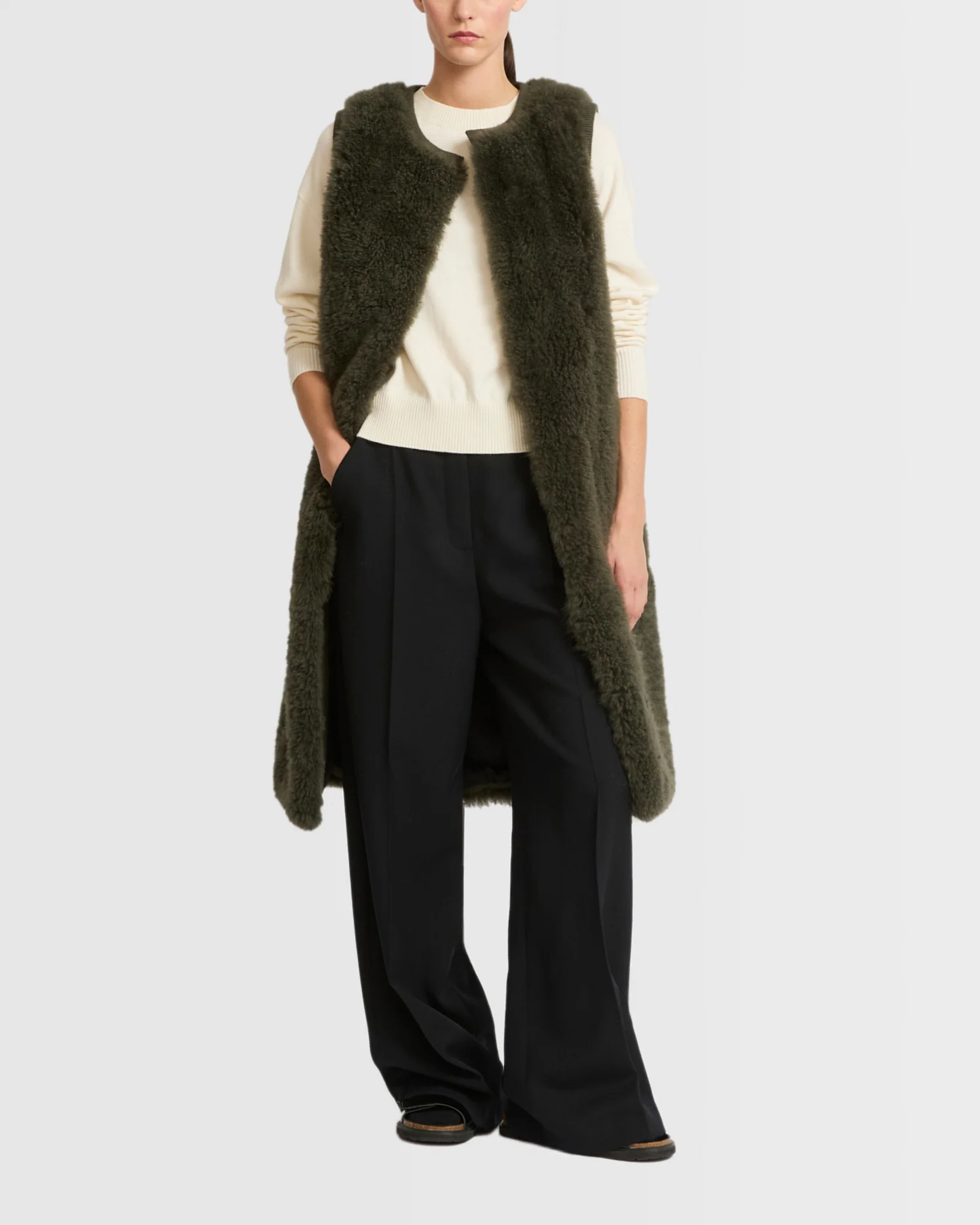 Gilet long ceinturé en maille mérinos et agneau - Image 3