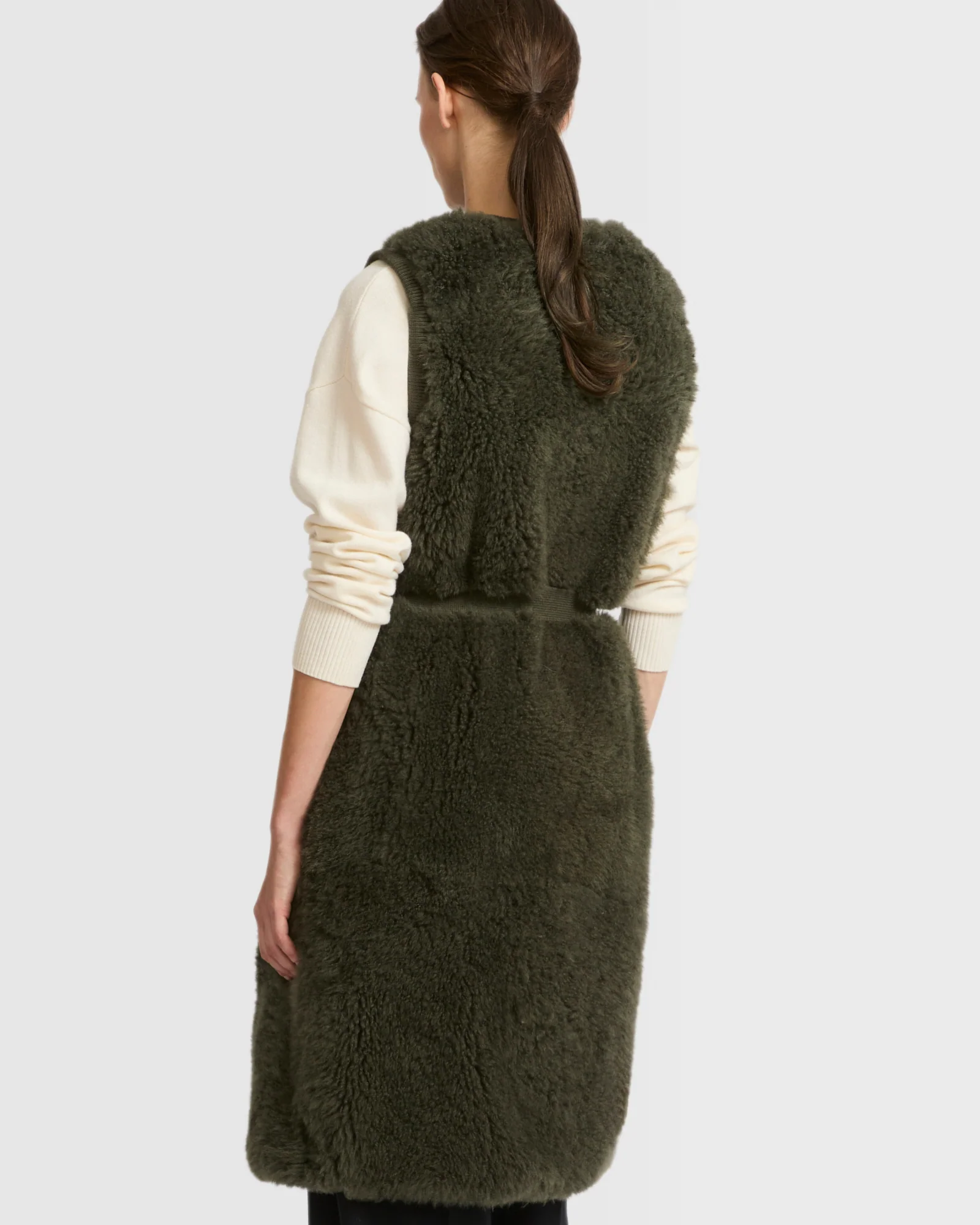 Gilet long ceinturé en maille mérinos et agneau - Image 5