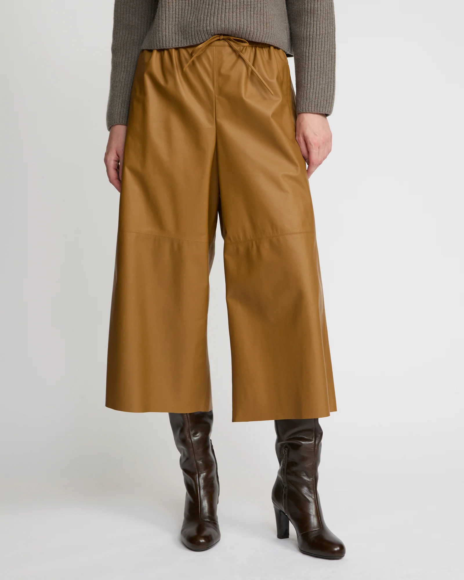 Jupe culotte en cuir d'agneau fin - Image 3