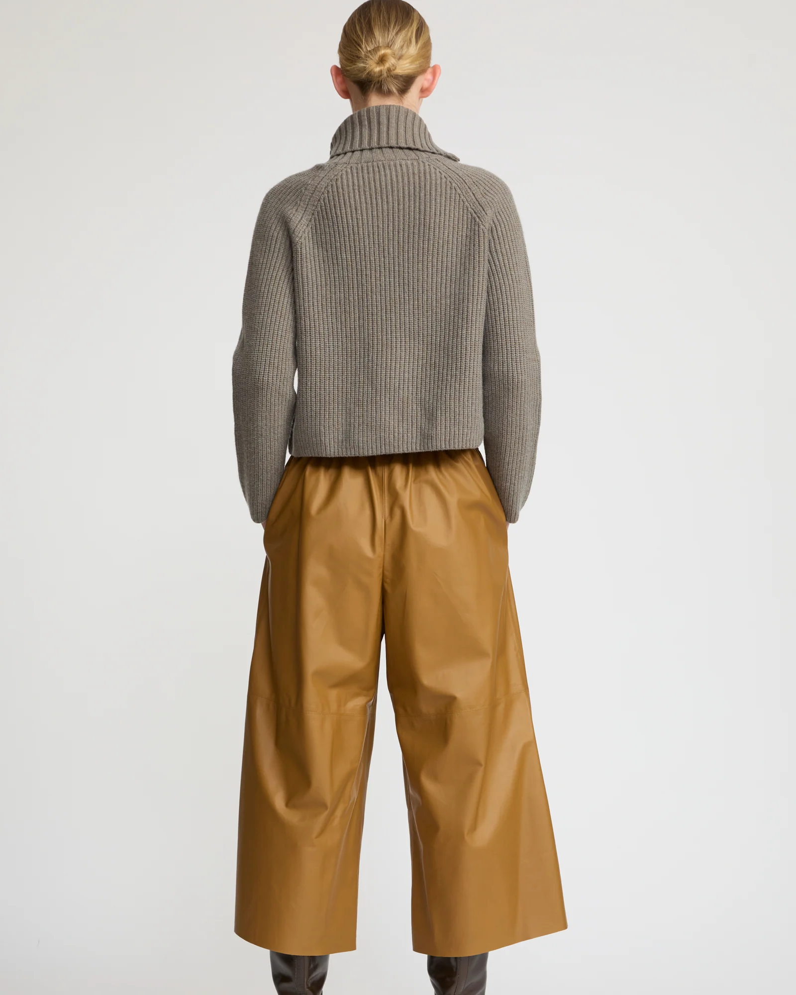 Jupe culotte en cuir d'agneau fin - Image 4