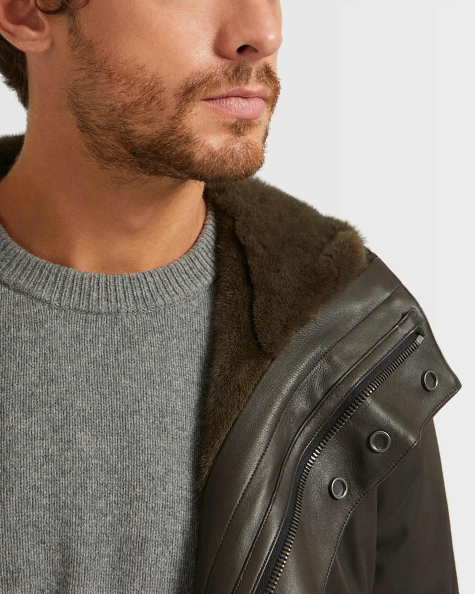 Manteau à capuche en gabardine imperméable et fourrure de vison - Image 3