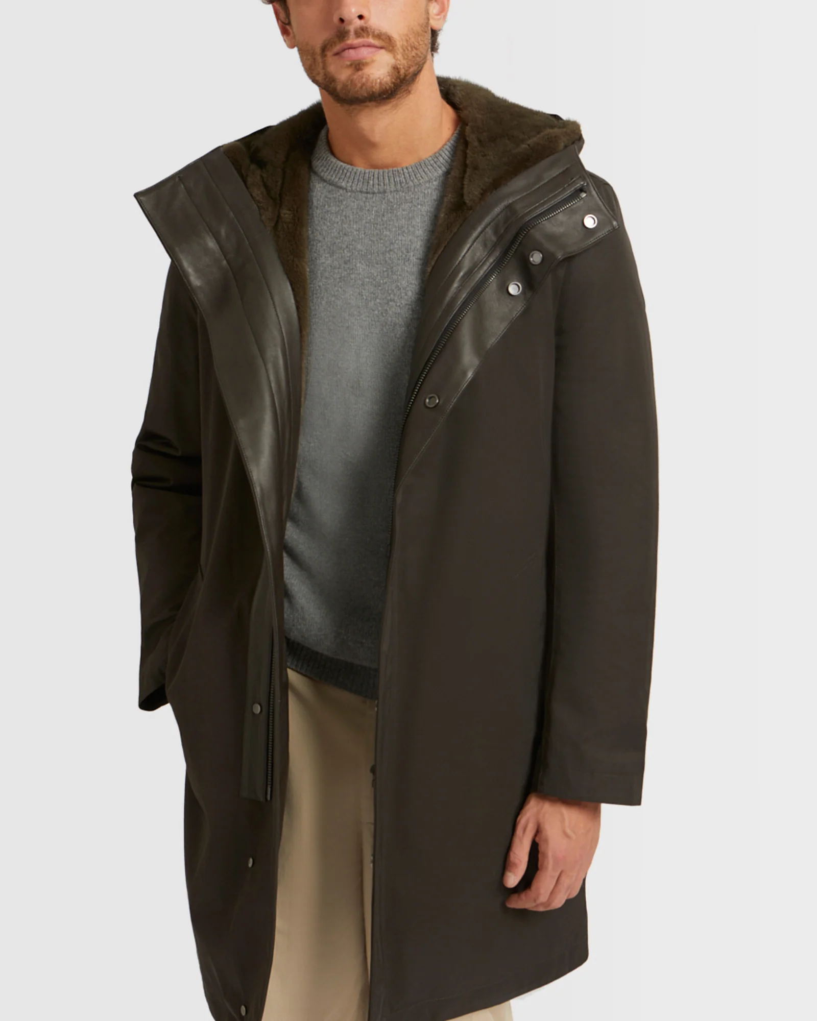Manteau à capuche en gabardine imperméable et fourrure de vison - Image 4