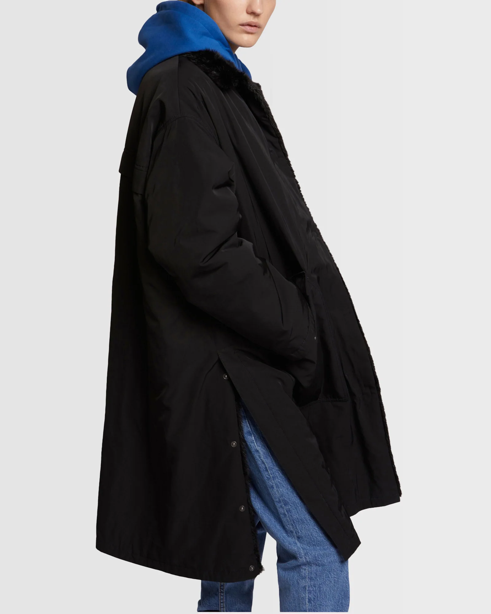 Parka à col en tissu technique réversible en fourrure de vison - Image 3
