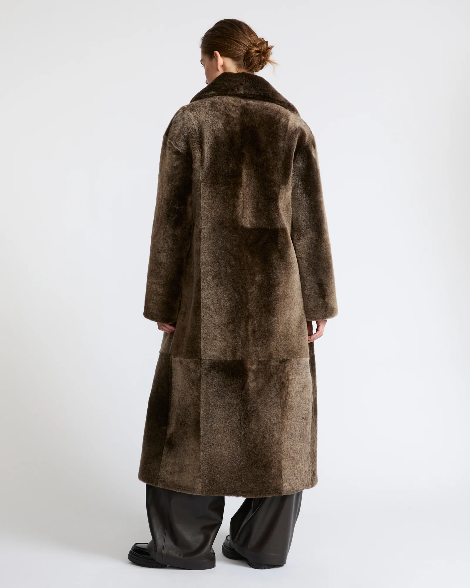 Manteau long à double boutonnage en peau lainée - Image 4