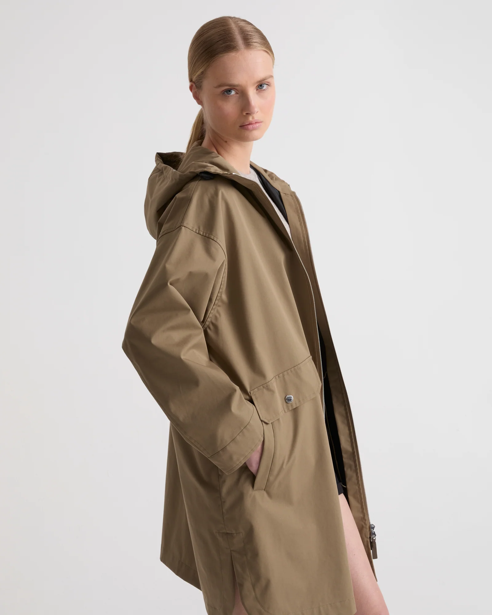 Parka longue en tissu technique mix coton - Image 3