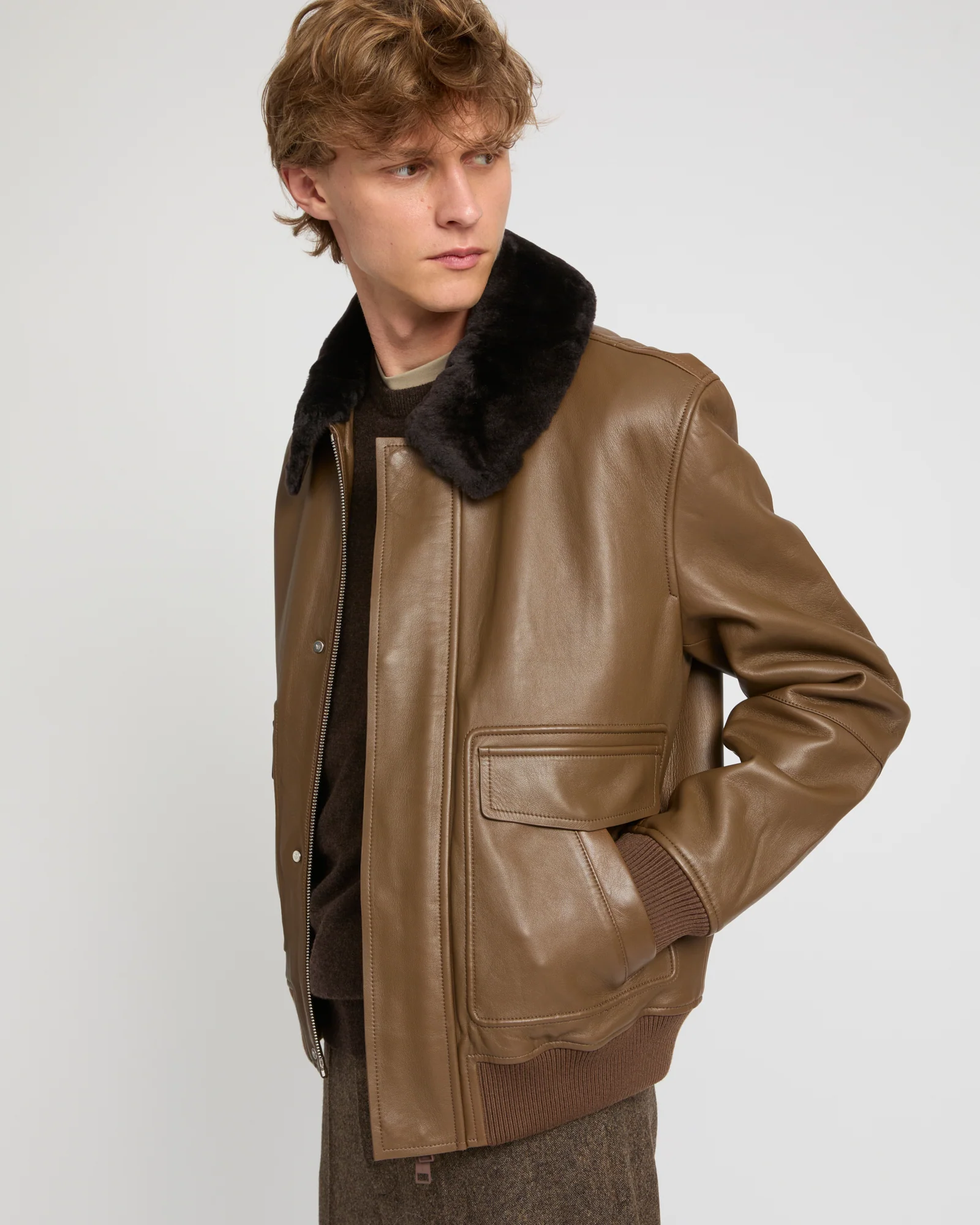 Veste aviateur en cuir avec col en peau lainée d'agneau Mérinos - Image 3
