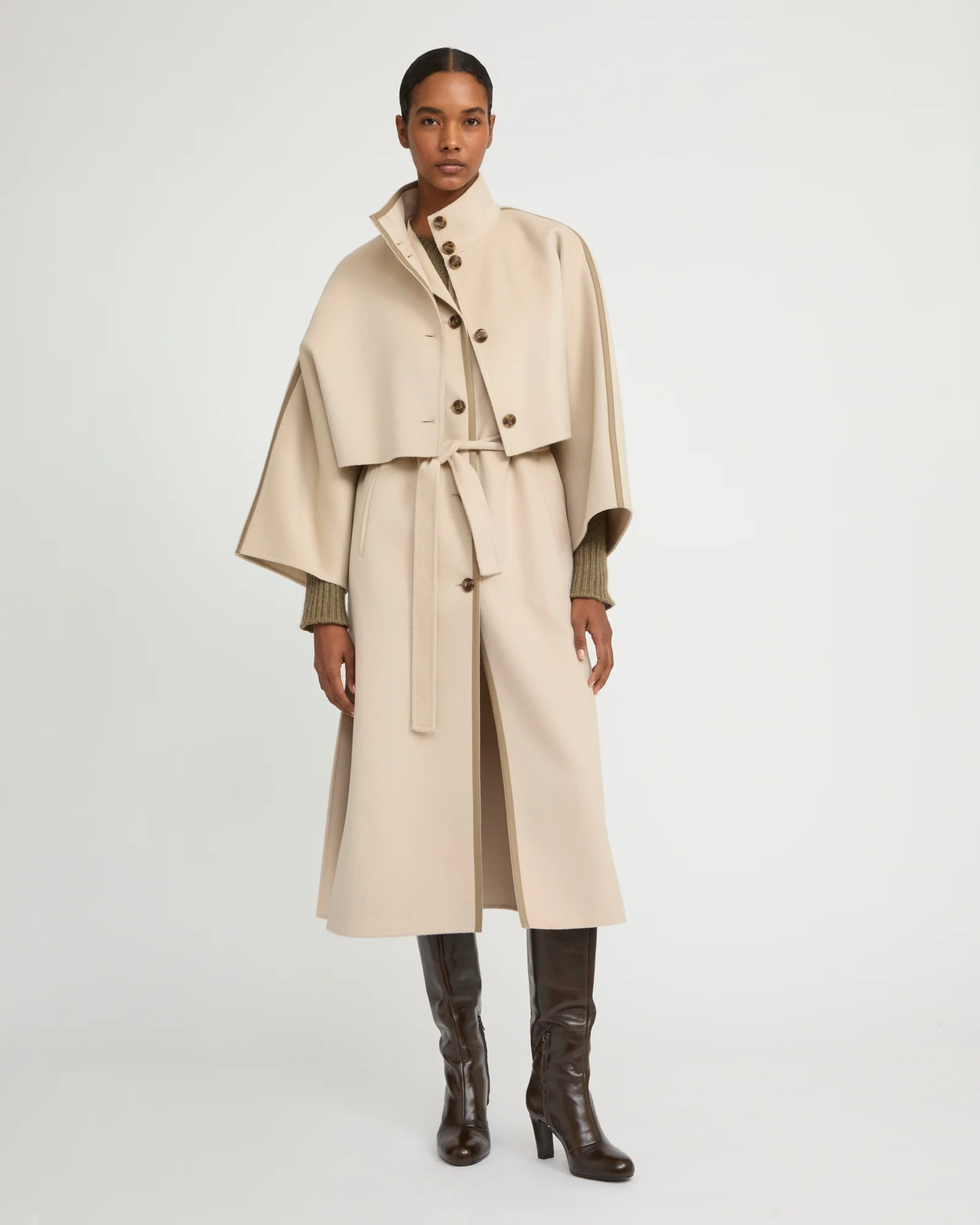 Veste cape cropped en lainage cachemire double face - Image 5