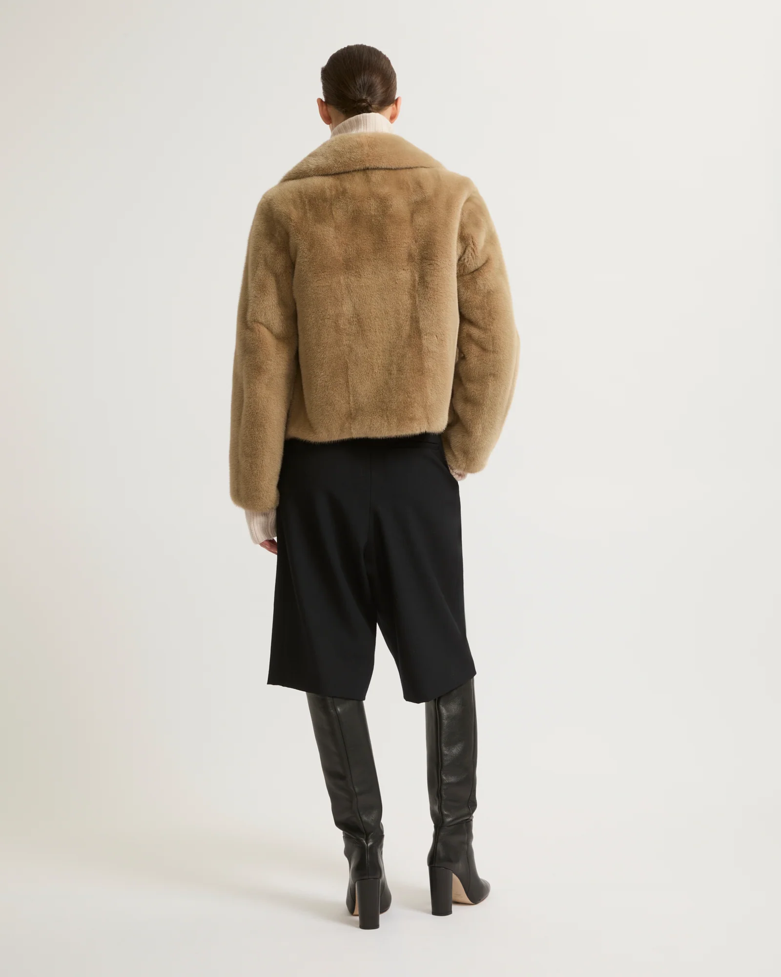 Veste courte en fourrure de vison à poils longs - Image 4